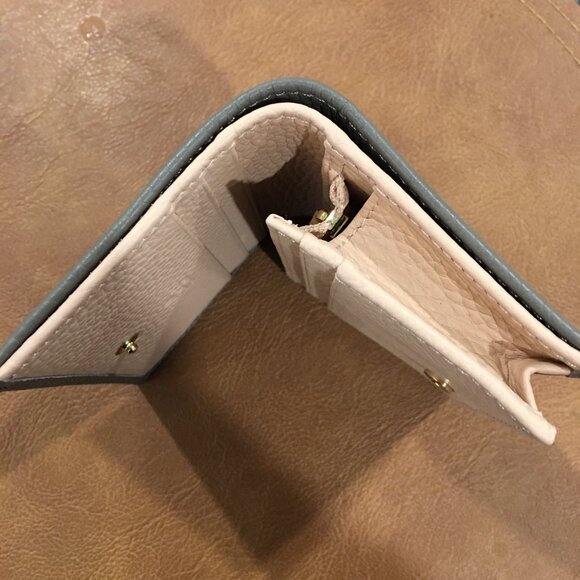 Gucci Bi-color GG Marmont Small Wallet - Picture 7 of 8